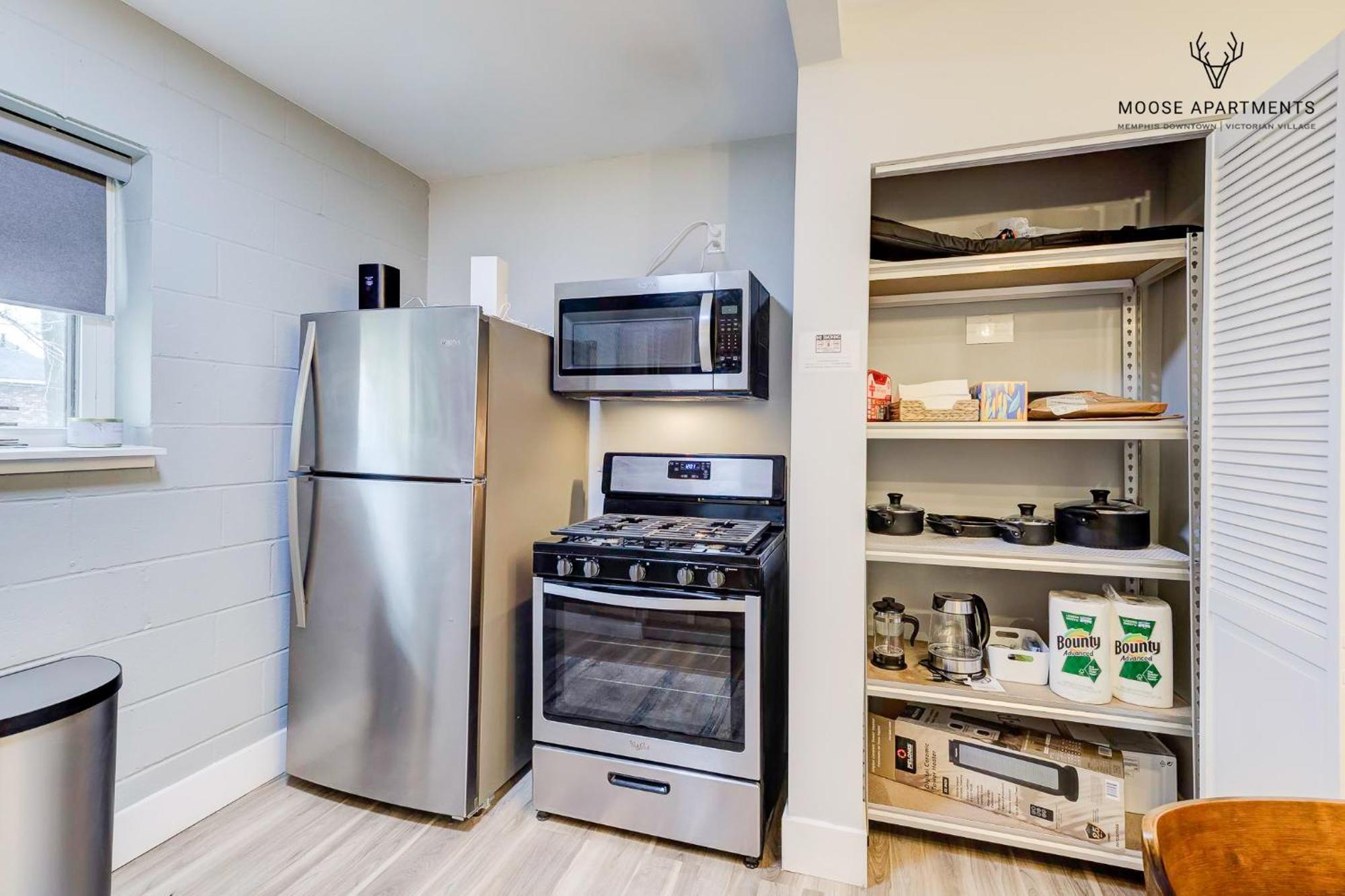 The Moose #9 - Brand New Luxe Modern Loft With Free Parking, King Bed & Fast Wifi Leilighet Memphis Eksteriør bilde